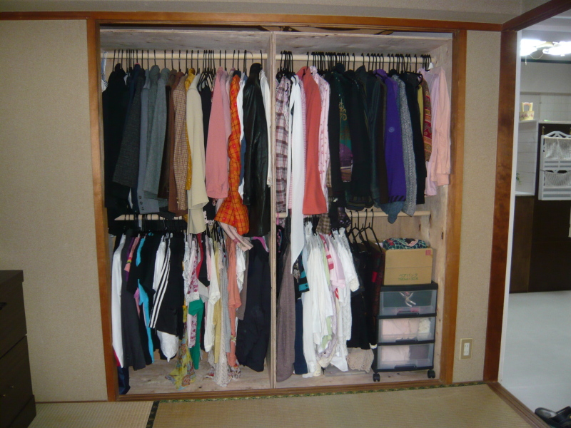 洋服を掛けて収納したい方 参考にしてください 安東英子の素敵な暮らしの扉 片付け 収納 家づくりのブログ